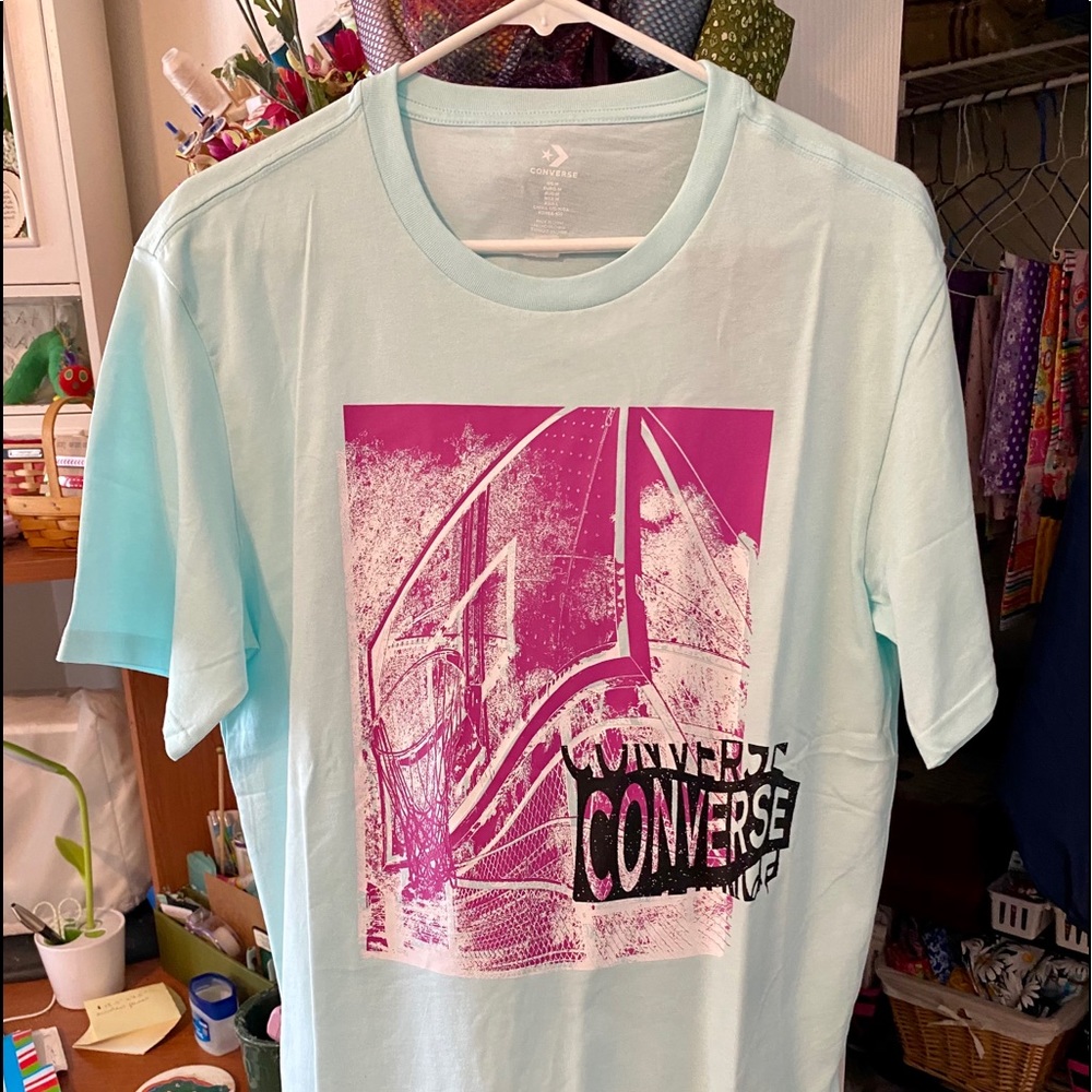 Men’s Converse T shirt NWT size M